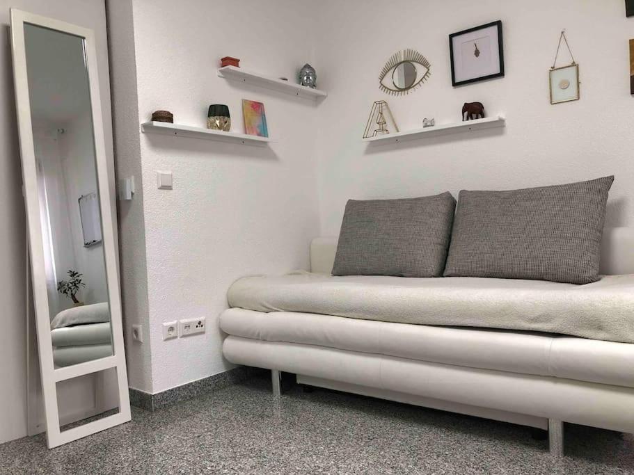 Neues Schoenes Studio, Zentral & Direkt An Der Rems Waiblingen  Buitenkant foto
