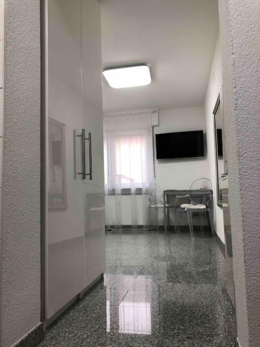 Neues Schoenes Studio, Zentral & Direkt An Der Rems Waiblingen  Buitenkant foto