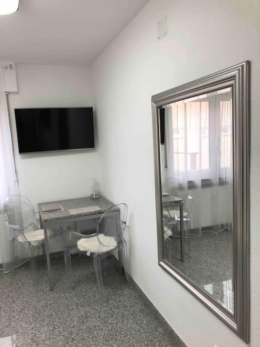 Neues Schoenes Studio, Zentral & Direkt An Der Rems Waiblingen  Buitenkant foto